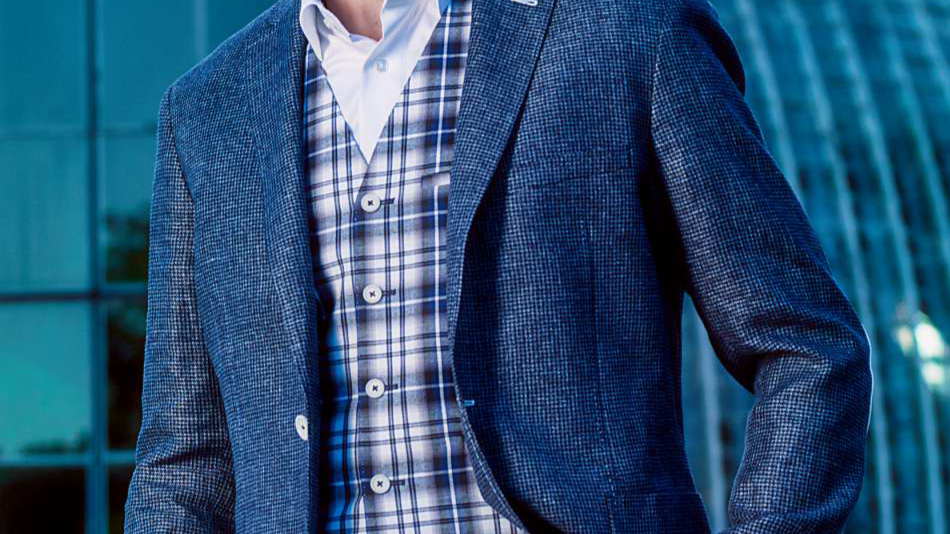 Veste bleue sur-mesure Élégance Tailleur Metz, confection civile élégante et précise.
